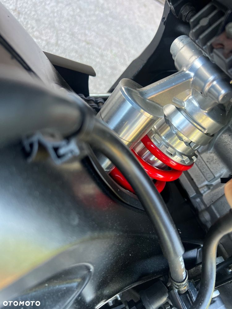 Yamaha R6 - 15