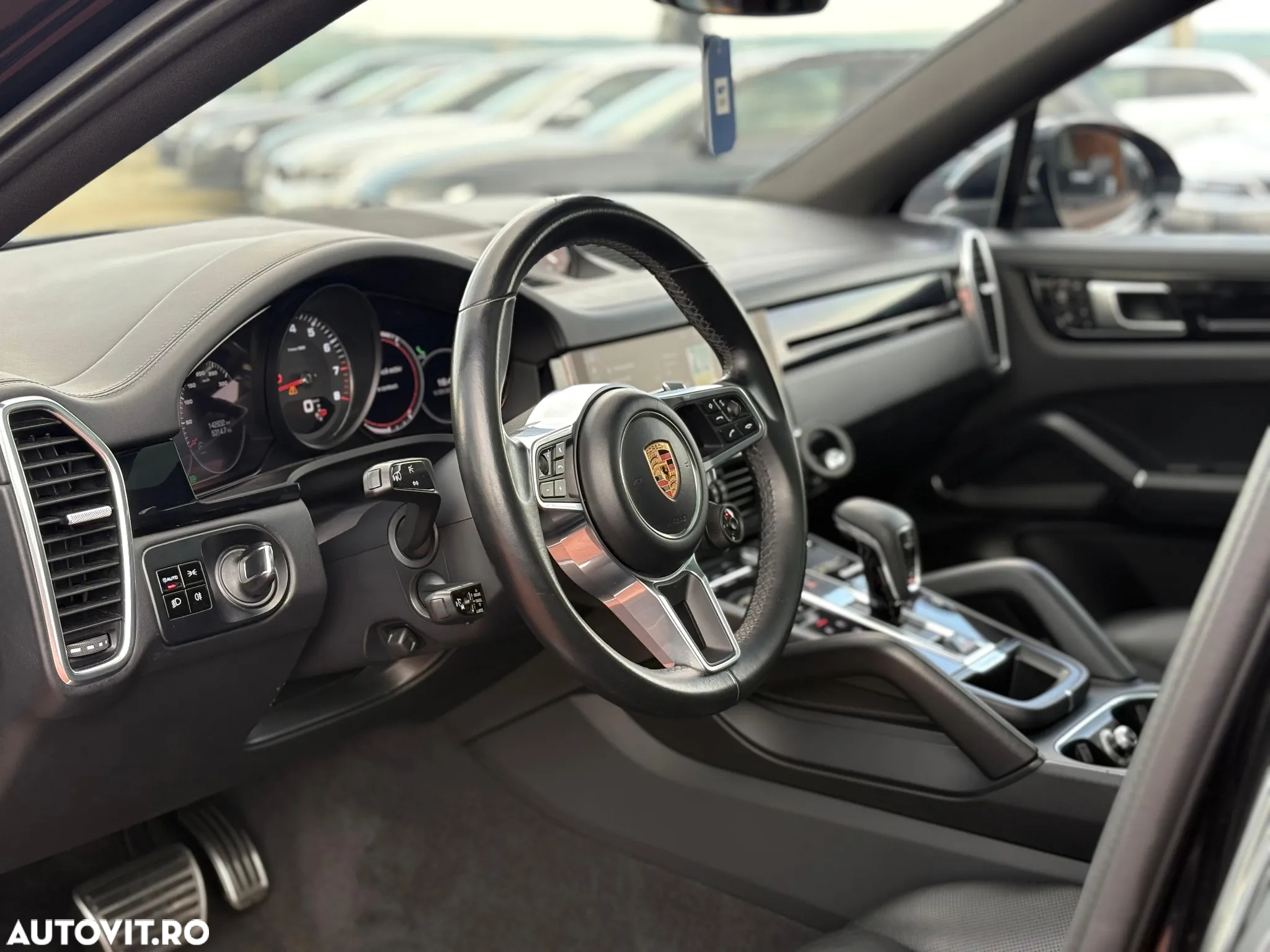 Porsche Cayenne S - 25