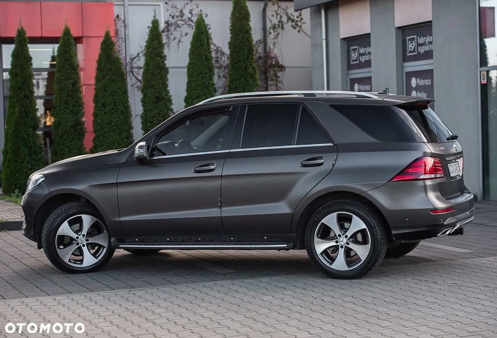 Mercedes-Benz GLE - 12