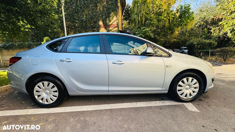 Opel Astra - 8