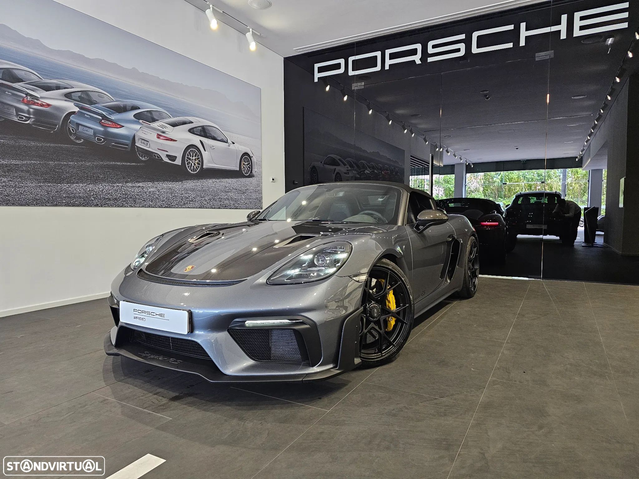 Porsche 718 Spyder - 1