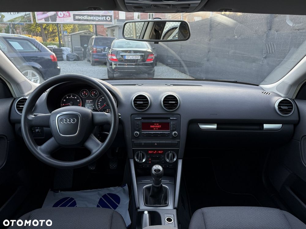 Audi A3 Sportback 1.6 Ambiente - 20