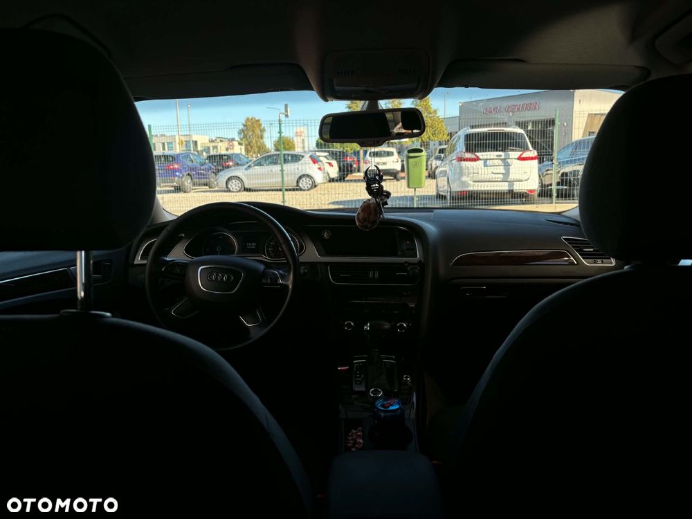 Audi A4 Avant - 4