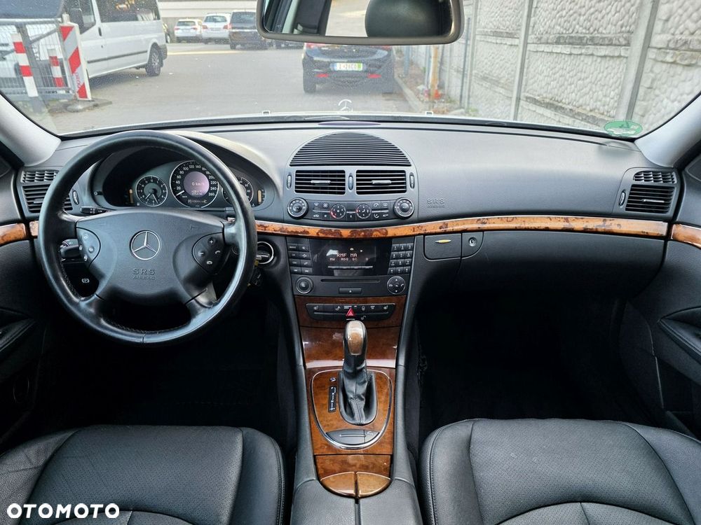 Mercedes-Benz Klasa E 200 Kompressor Automatik Elegance - 14
