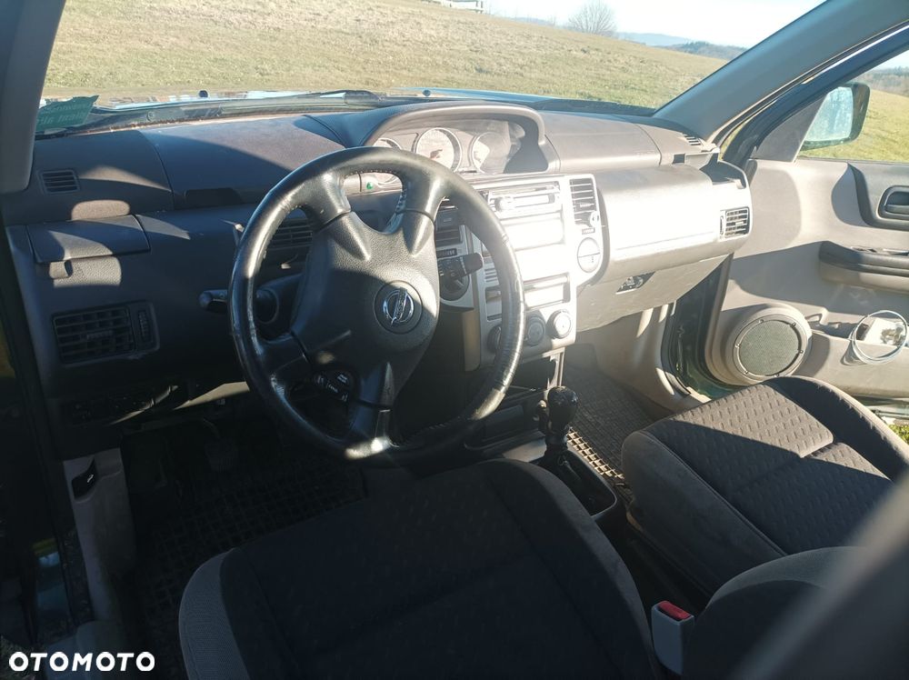 Nissan X-Trail 2.2 dCi Comfort - 10