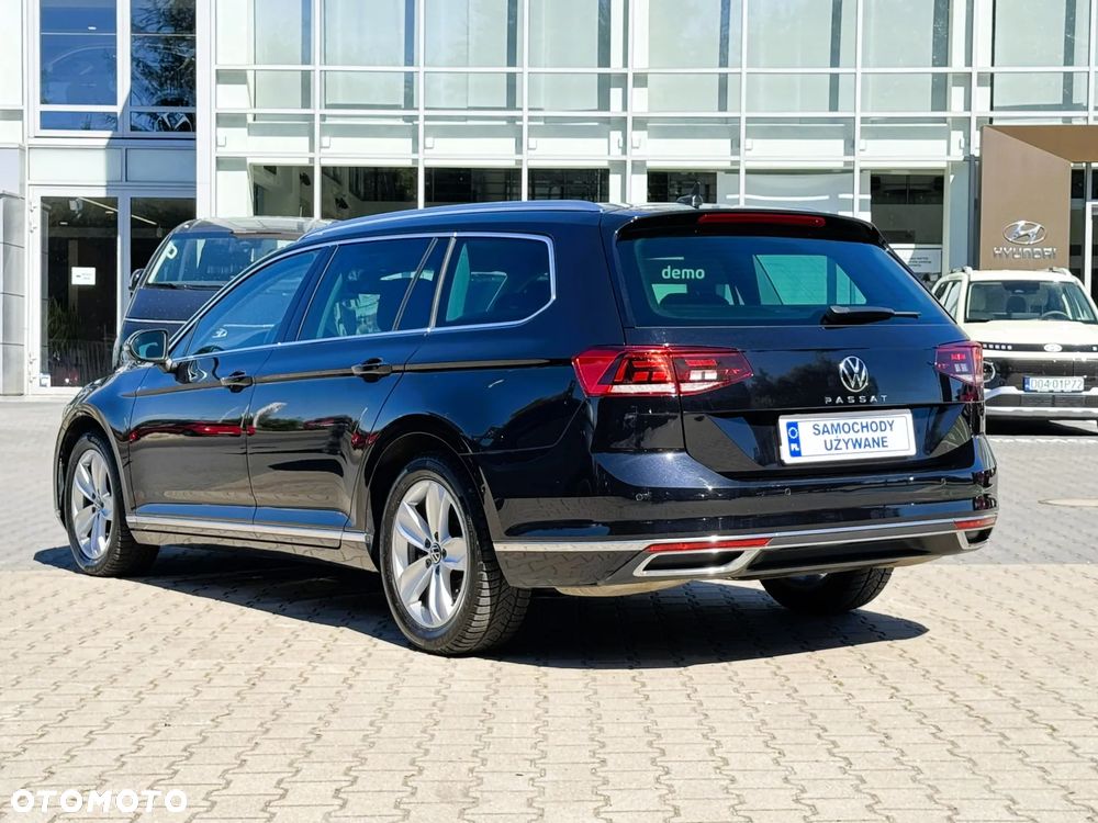 Volkswagen Passat 2.0 TSI Elegance DSG - 4