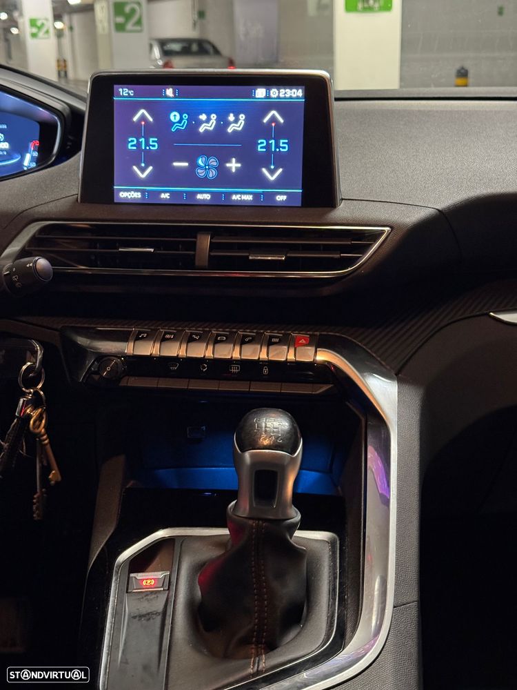 Peugeot 3008 1.5 BlueHDi GT - 21