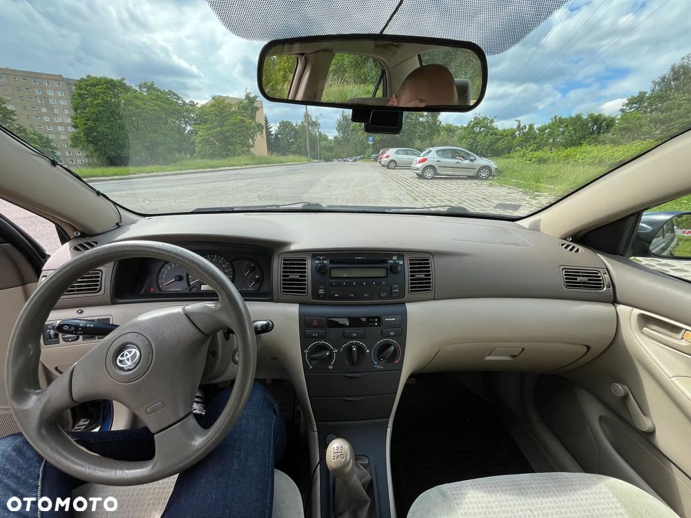 Toyota Corolla - 11