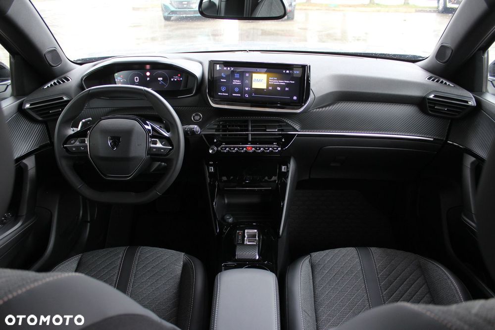 Peugeot 2008 - 11