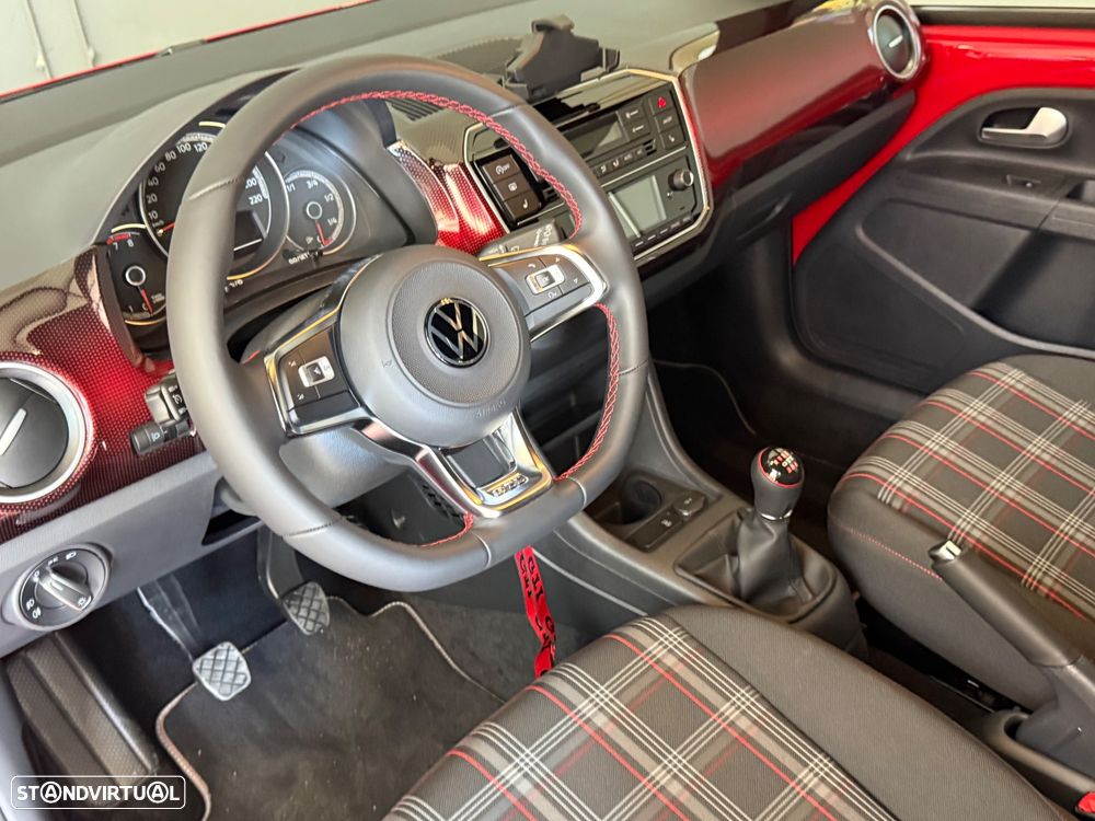 VW Up! - 6