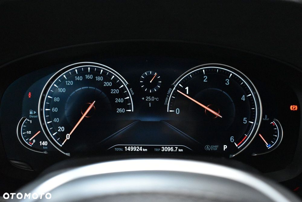 BMW Seria 5 520d xDrive M Sport sport - 16