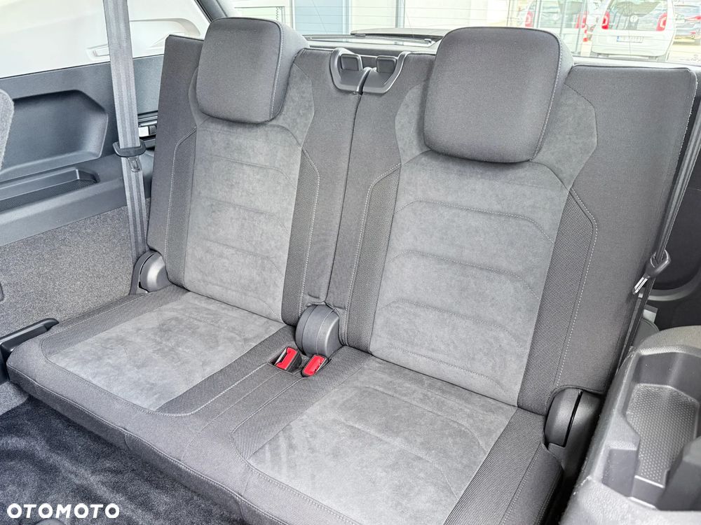Volkswagen Tiguan 2.0 TSI 4Mot Elegance DSG - 32