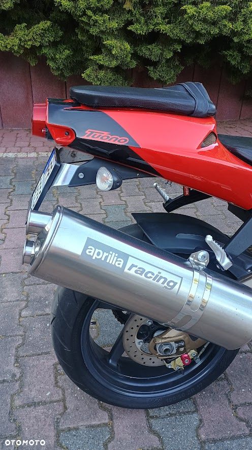 Aprilia Tuono - 16