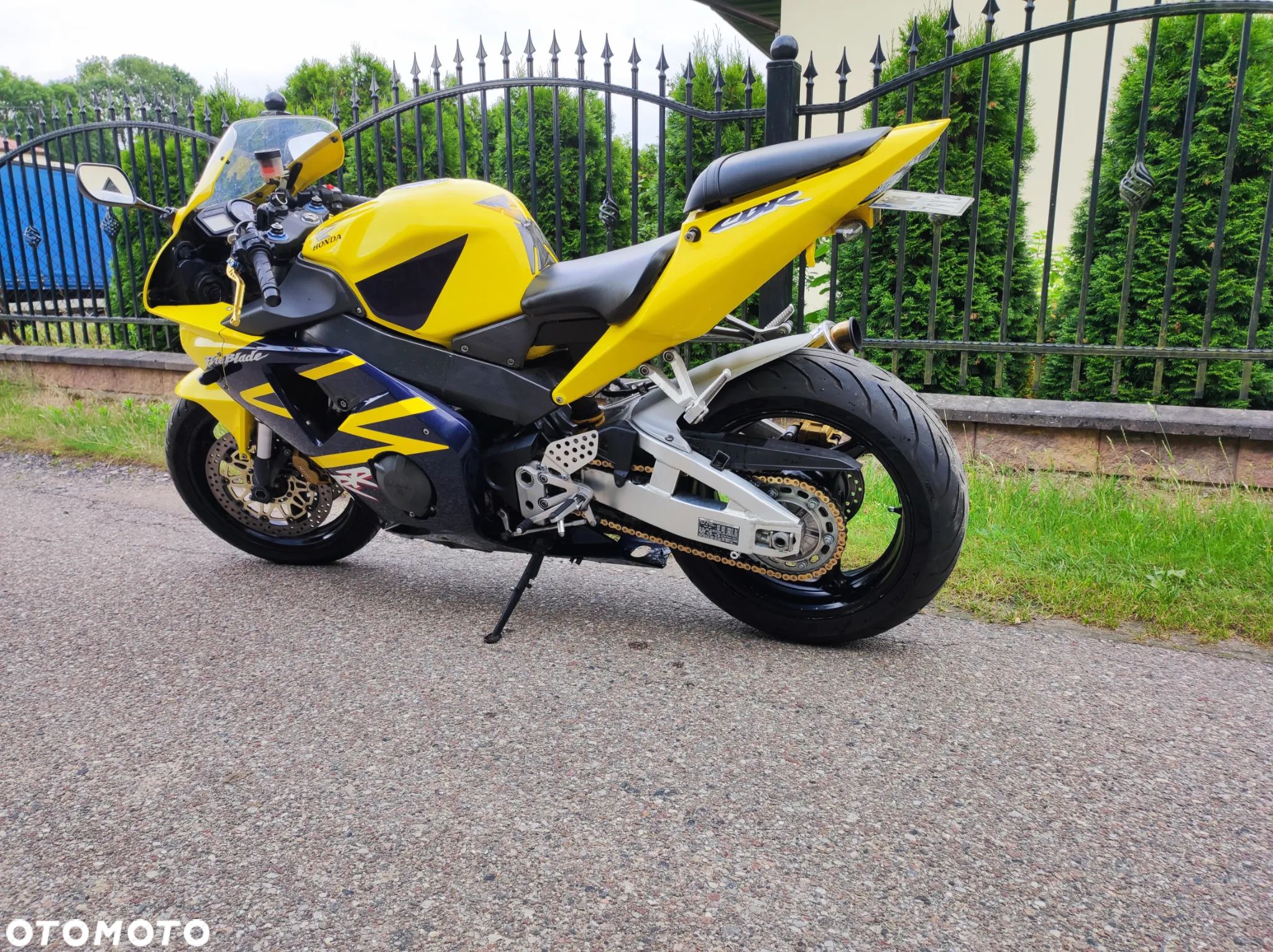 Honda CBR - 1
