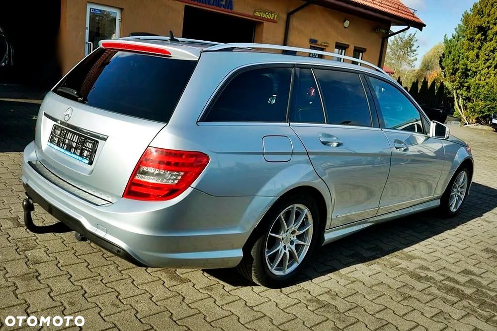 Mercedes-Benz Klasa C 200 CDI BlueEff Avantgarde - 7