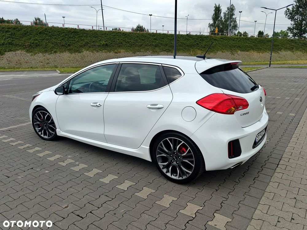 Kia Ceed - 25