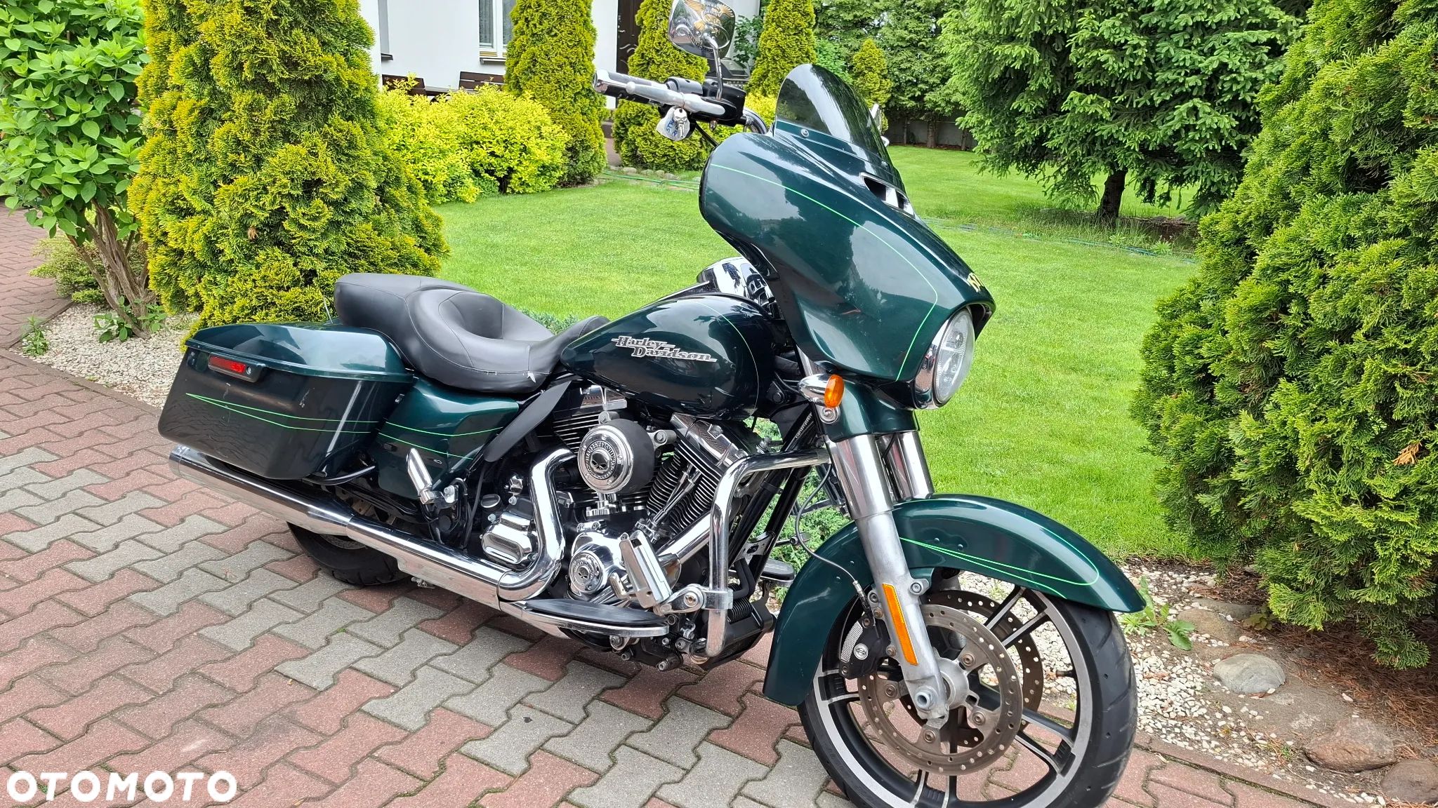 Harley-Davidson Touring Street Glide - 1