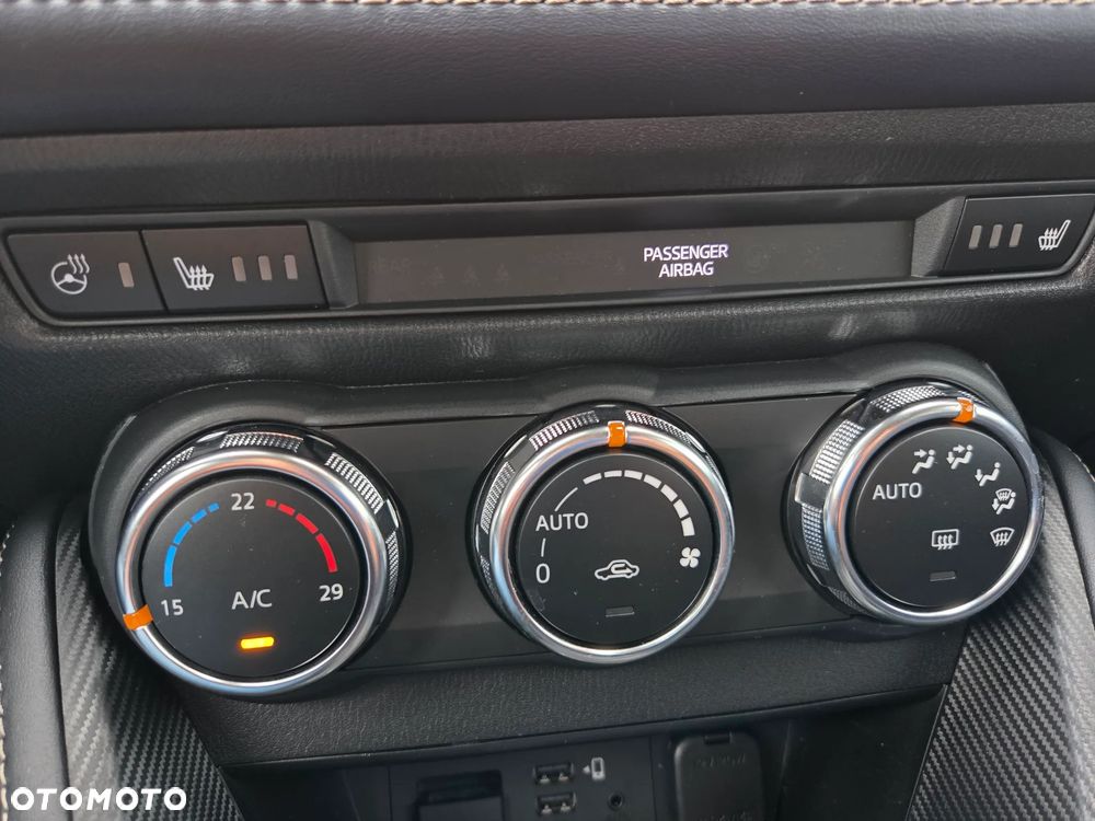 Mazda 2 SKYACTIV-G 90 Homura - 29