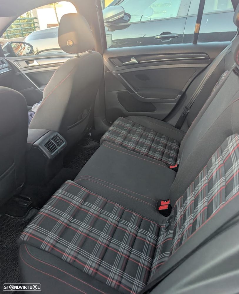 VW Golf GTI BlueMotion - 8