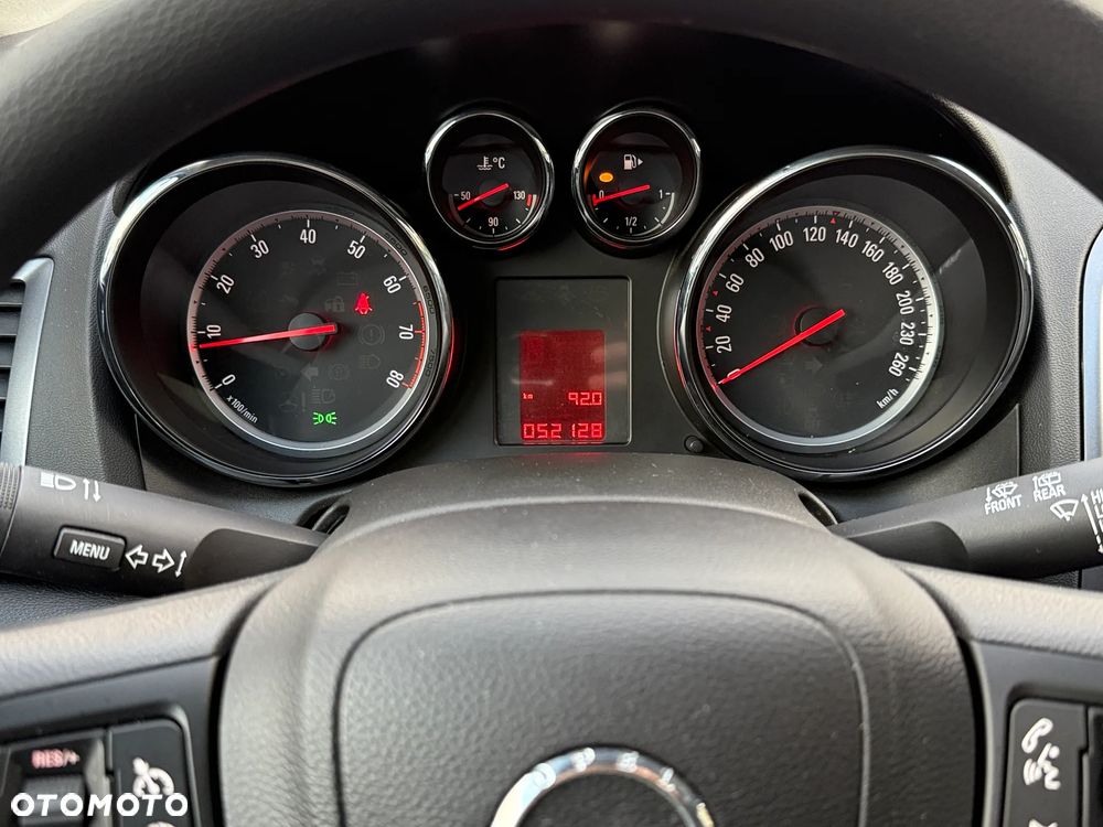 Opel Astra - 10