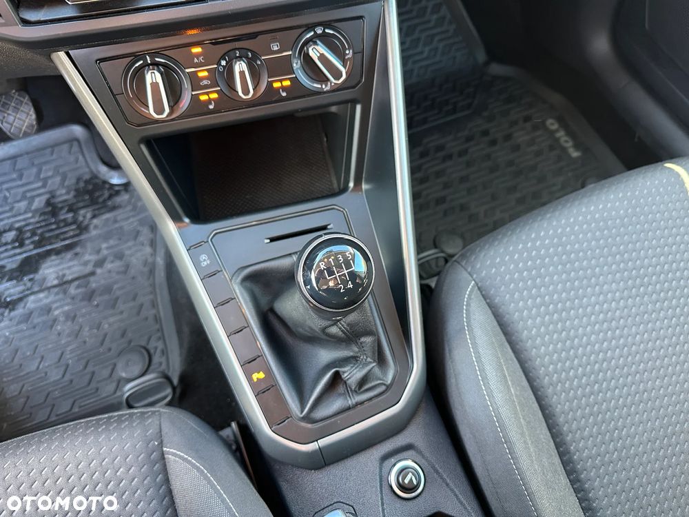 Volkswagen Polo - 18