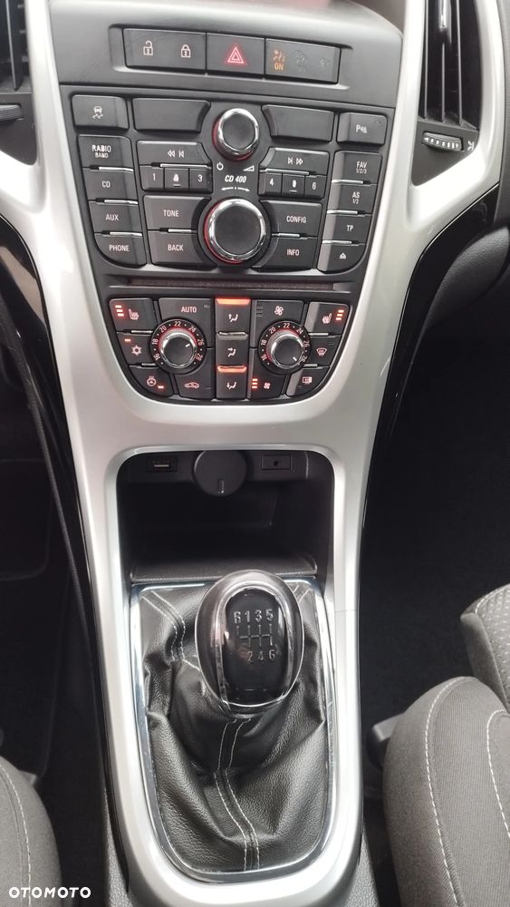 Opel Astra 1.4 Turbo Cosmo - 26