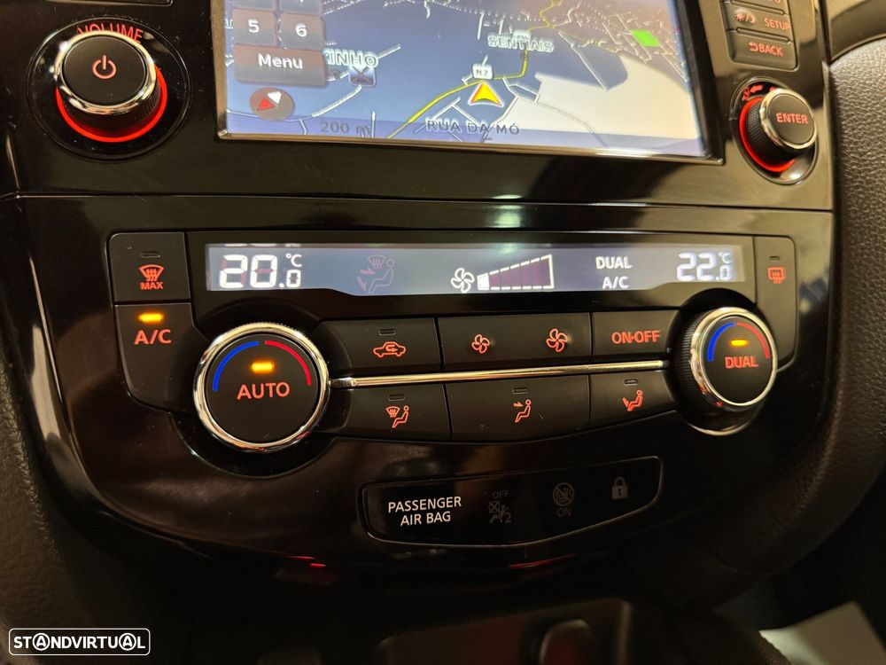 Nissan Qashqai 1.5 dCi N-Connecta - 26