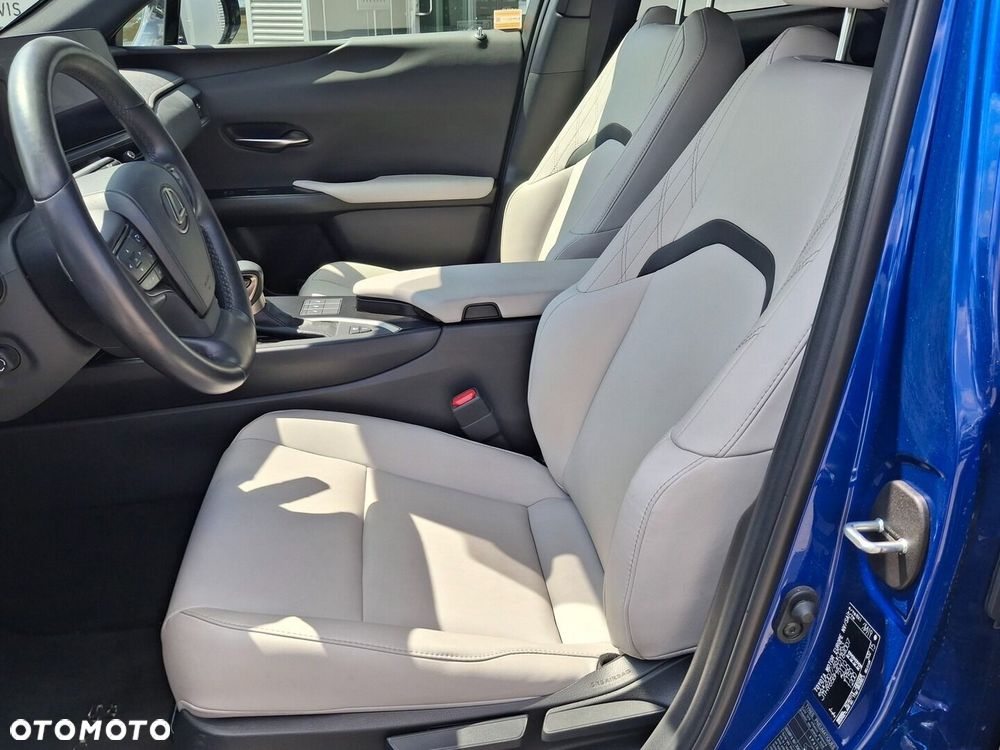 Lexus UX 250h GPF F Sport Design 2WD - 9