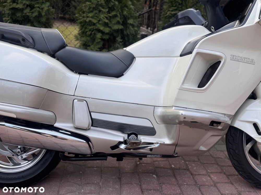 Honda PC - 10
