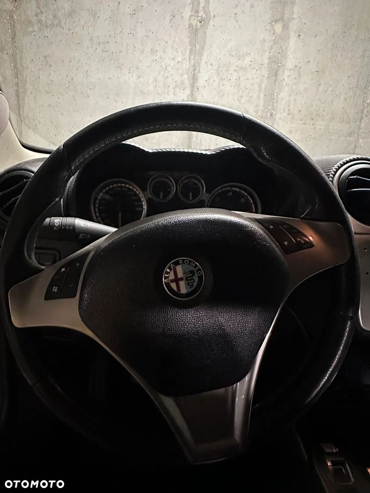 Alfa Romeo Mito 1.6 JTDM Distinctive - 16