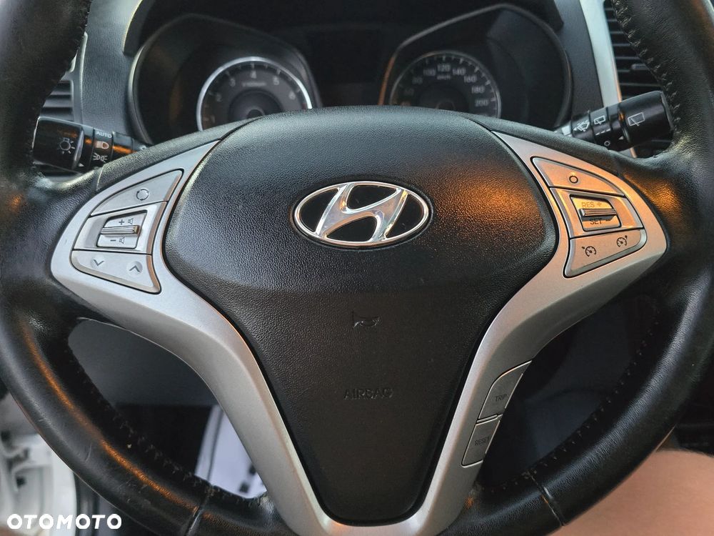 Hyundai ix20 1.4 blue Comfort - 30