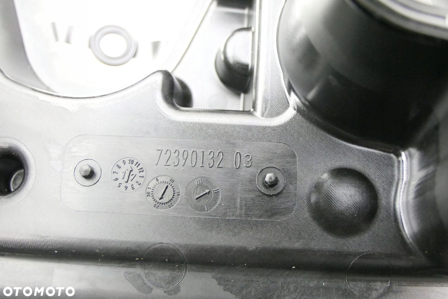 Pokrywa Zaworów BMW F55 F56 F60 1.5 8631744 - 8