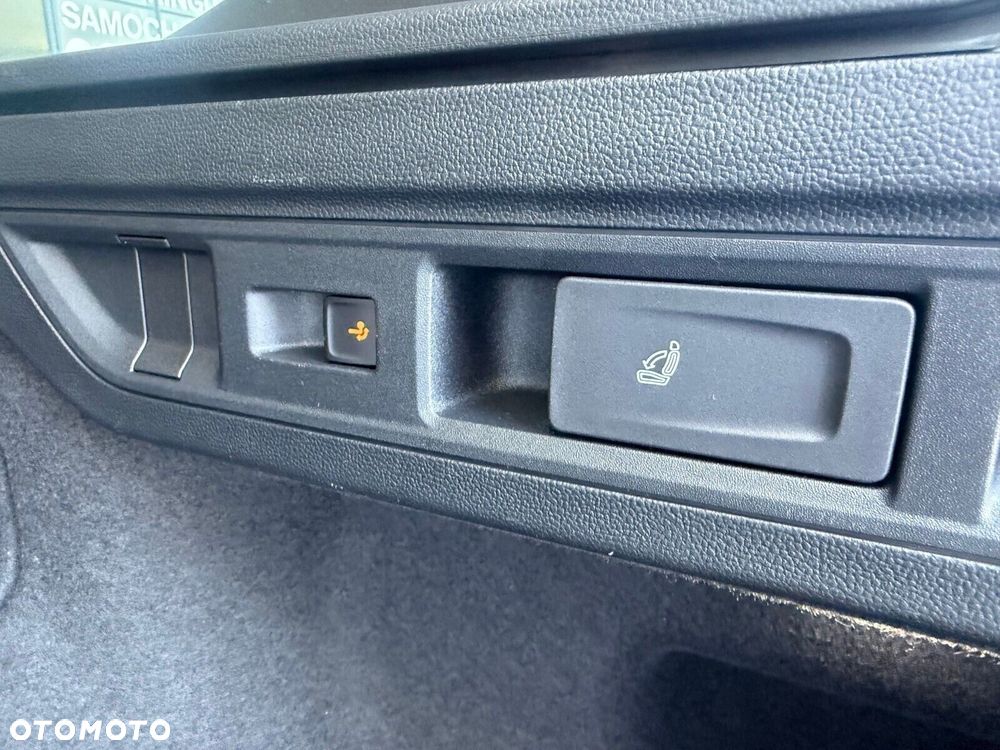Volkswagen Passat - 23