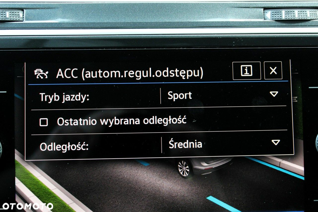 Volkswagen Tiguan - 24