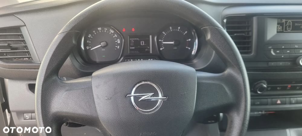 Opel Vivaro - 10
