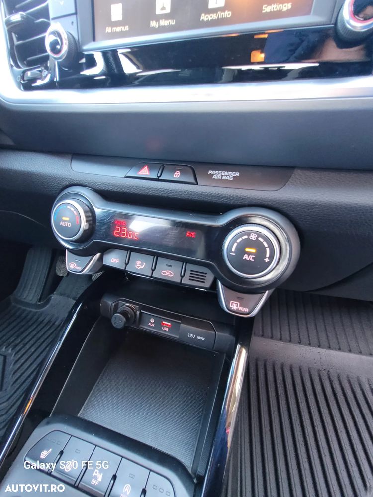 Kia Stonic 1.0 T-GDI HP Urban - 16