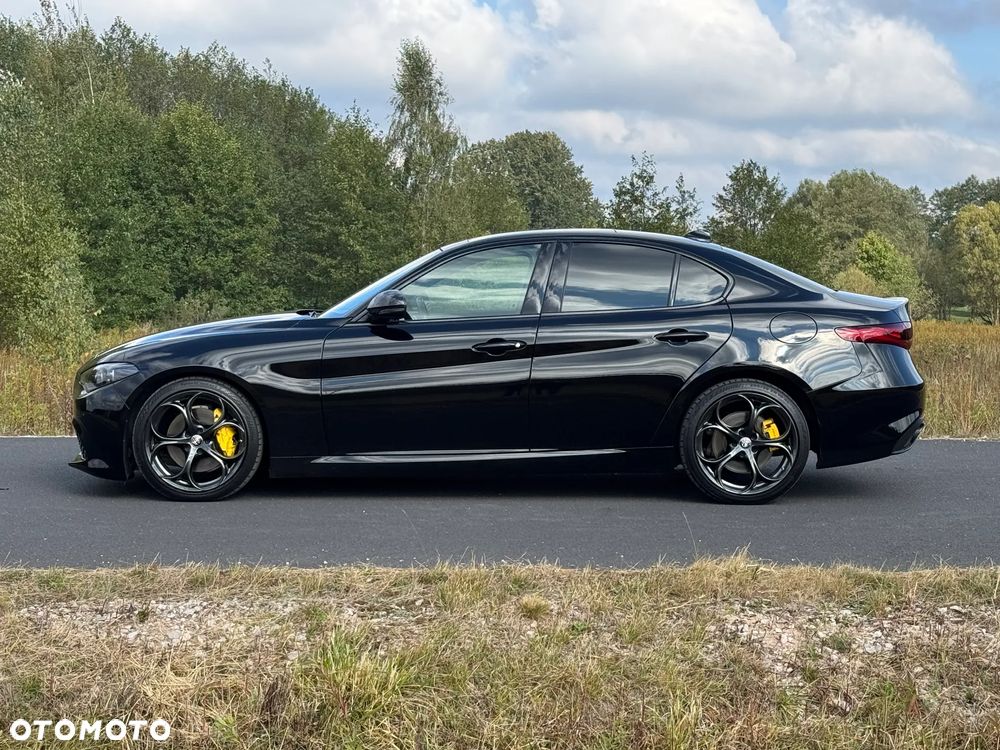 Alfa Romeo Giulia 2.0 Turbo 16V AT8 Veloce - 3