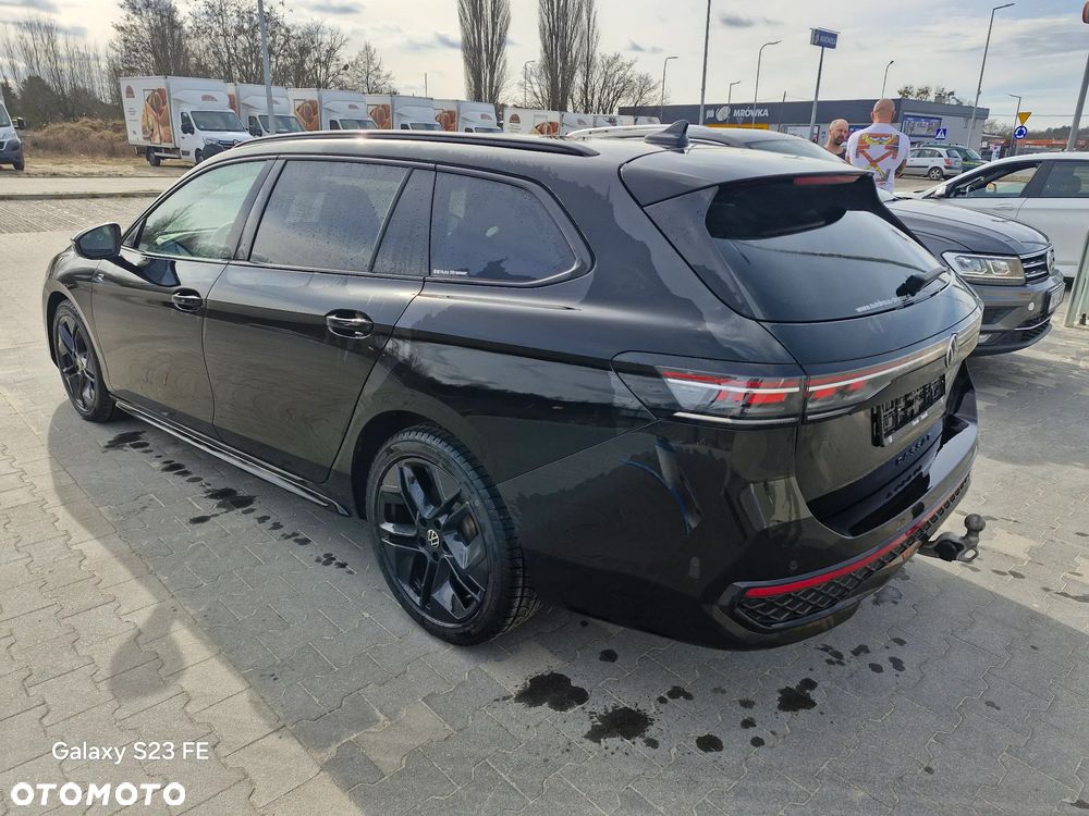 Volkswagen Passat - 8