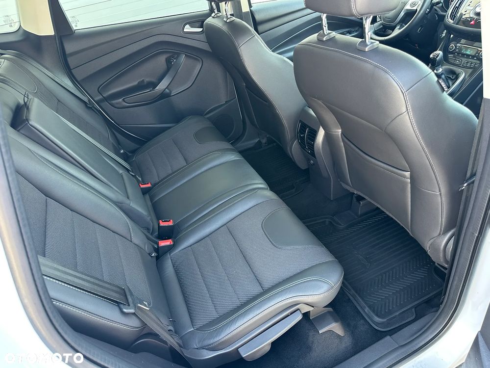 Ford Kuga 2.0 TDCi 2x4 Black & Silver - 16