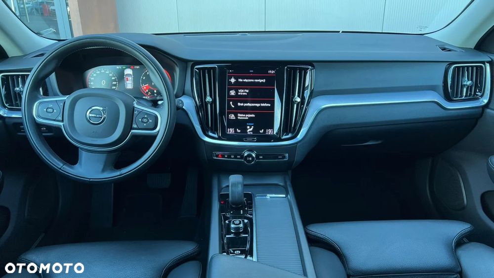 Volvo V60 B3 B Momentum Pro - 12
