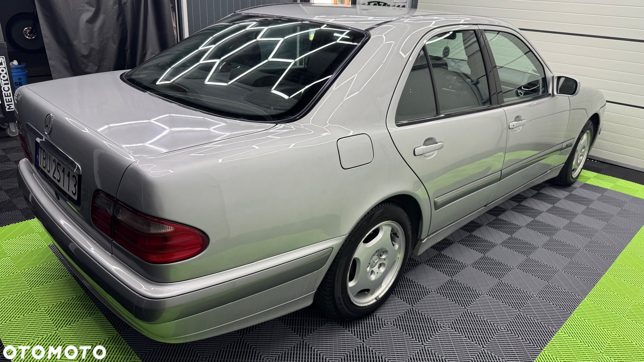 Mercedes-Benz Klasa E 200 Kompressor Classic - 29