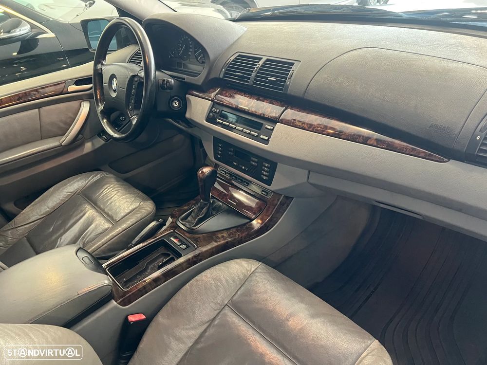 BMW X5 4.4 - 12