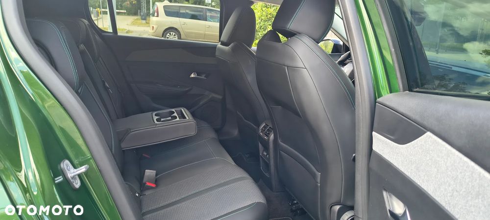 Peugeot 308 PureTech 130 EAT8 Allure - 22