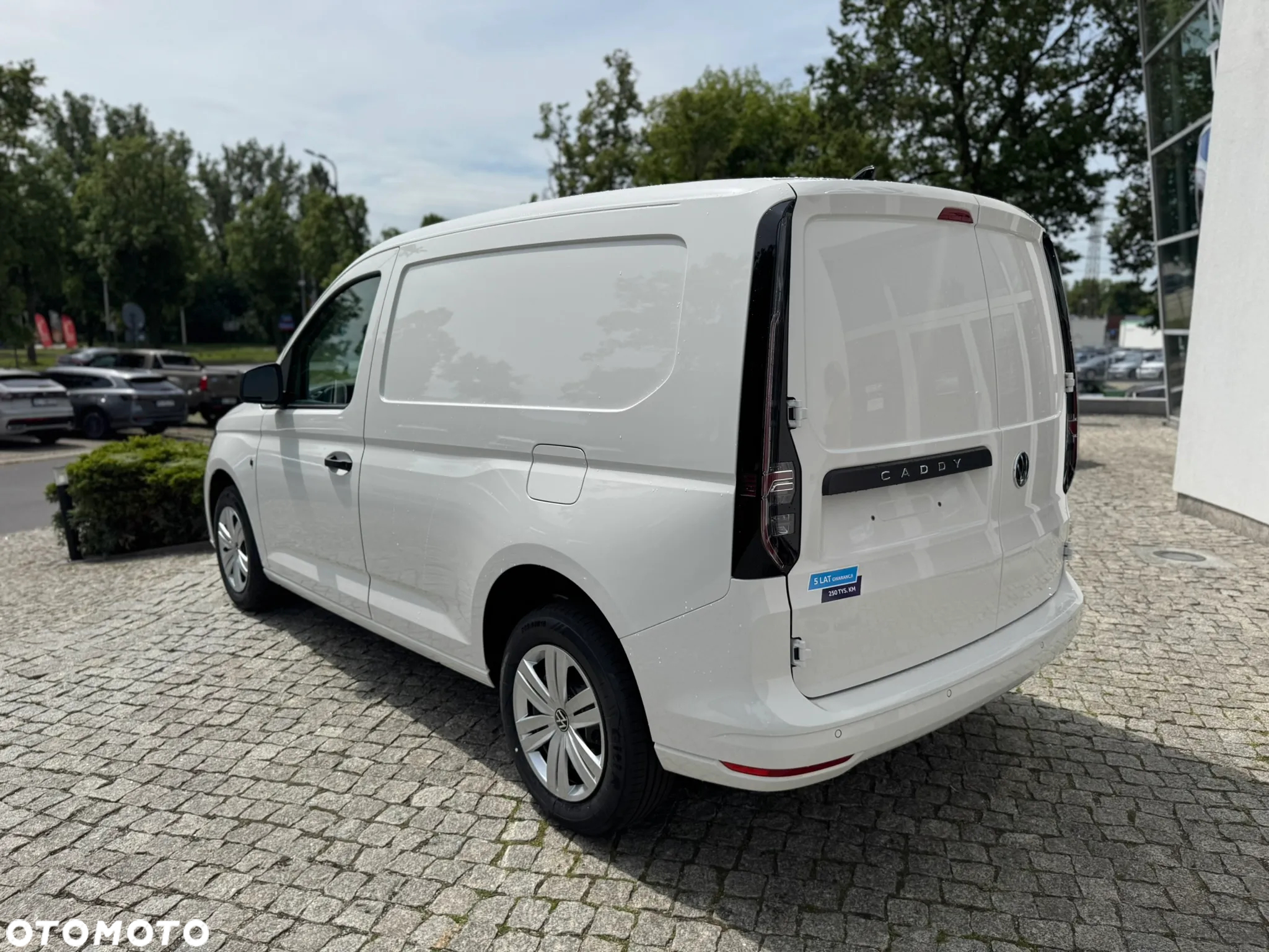 Volkswagen Caddy Cargo - 10