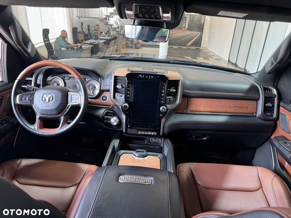 RAM 1500 - 28