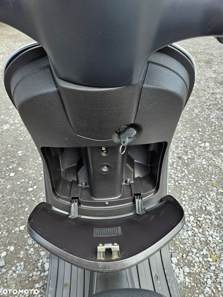 Vespa LX - 8