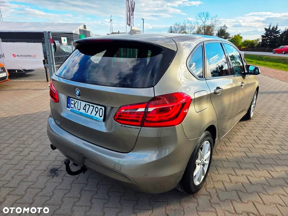 BMW Seria 2 218i Luxury Line - 10