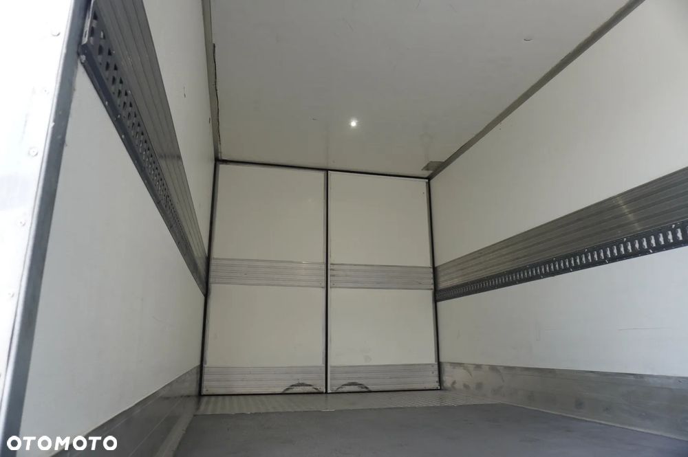 MAN TGL 12.190 / Zabudowa chłodnia 14 EPAL / Carrier Xarios 500 / 3 szt. - 12