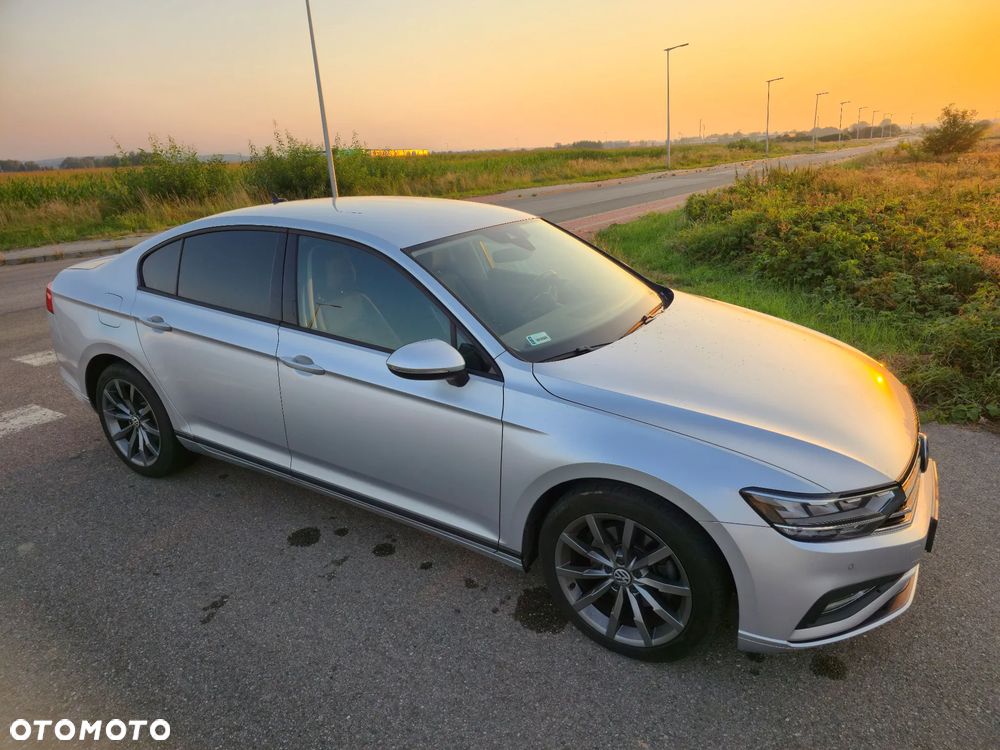 Volkswagen Passat - 13