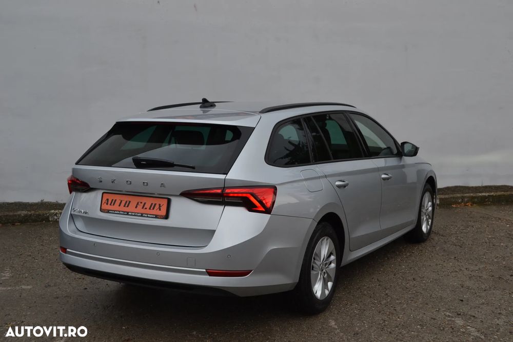 Skoda Octavia 2.0 TDI DSG Ambition - 7